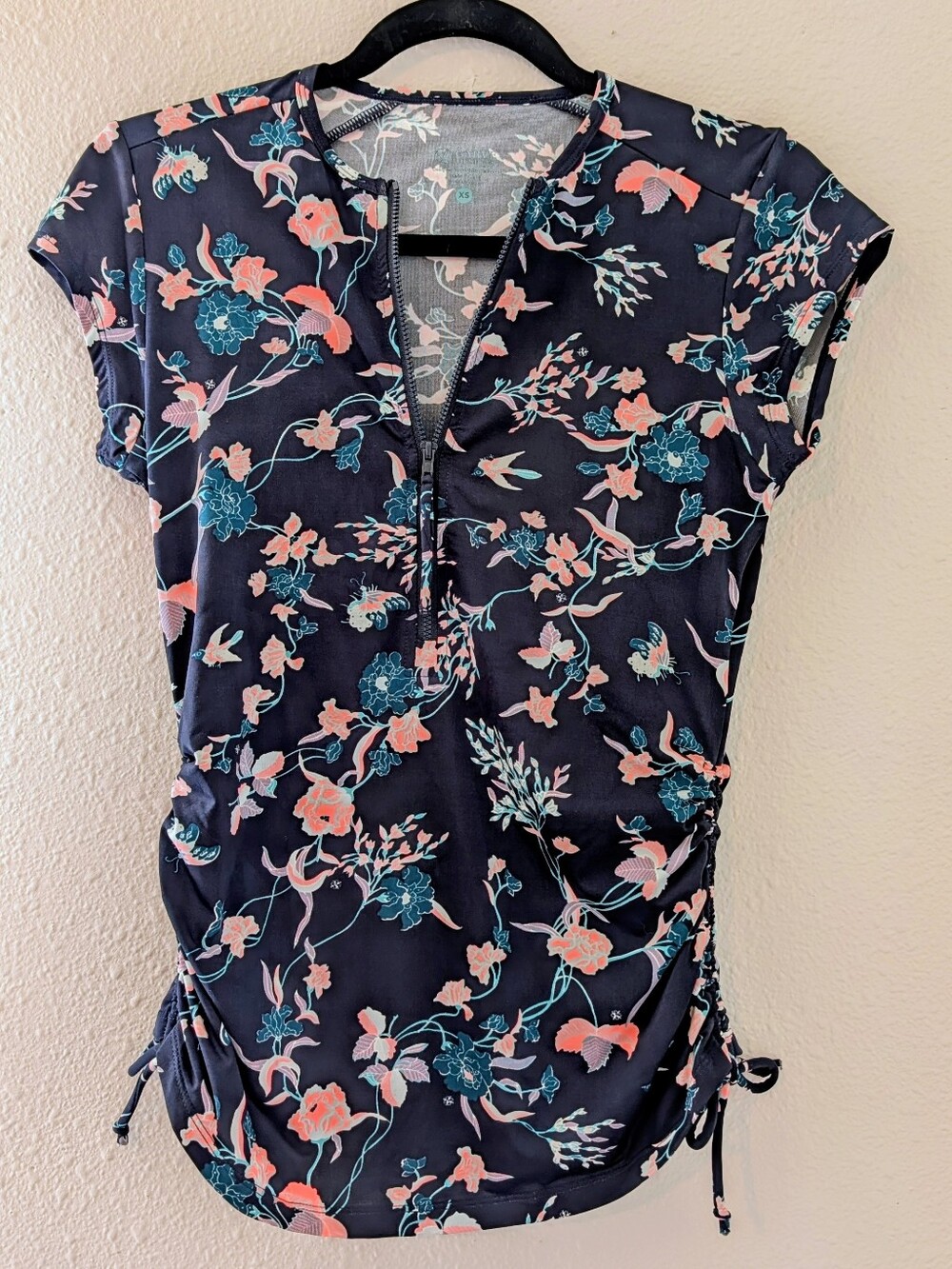 Carve Designs Floral UPF Rashguard Size XS
